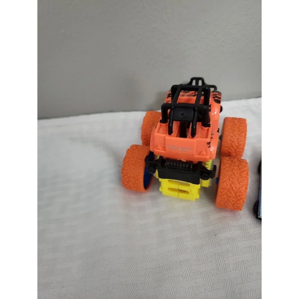 Mixed Toy Vehicle Lot 7pc Monster Trucks Diecast Cars Captains Curse Off-Road